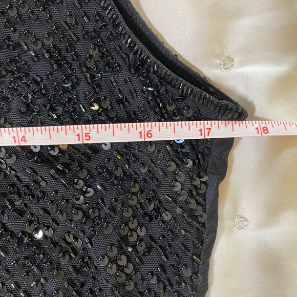 EUC Escada black sequins top sz L - Picture 6 of 10